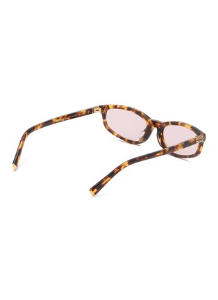 模特儿示范图 - 点击放大 - MIU MIU - Miu Regard Rectangle Sunglasses