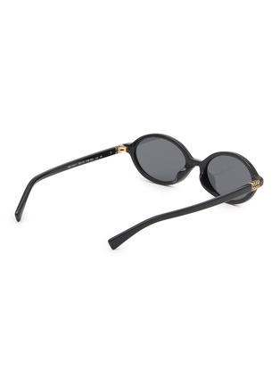模特儿示范图 - 点击放大 - MIU MIU - Breaking The Rules Oval Sunglasses