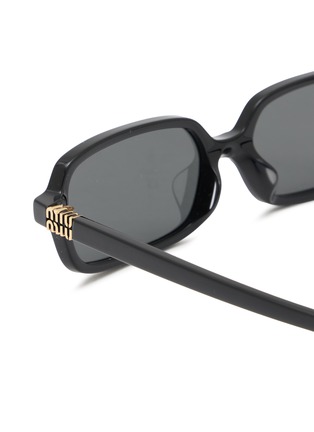 细节 - 点击放大 - MIU MIU - Dna Rectangle Sunglasses