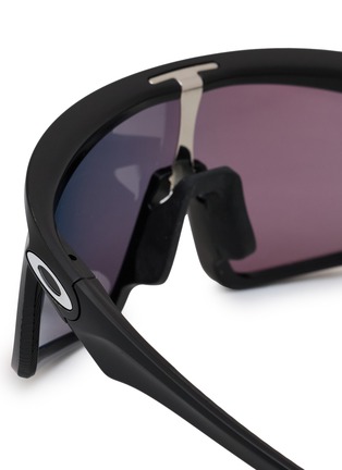 细节 - 点击放大 - OAKLEY - RSLV 141 Prizm™ Sunglasses