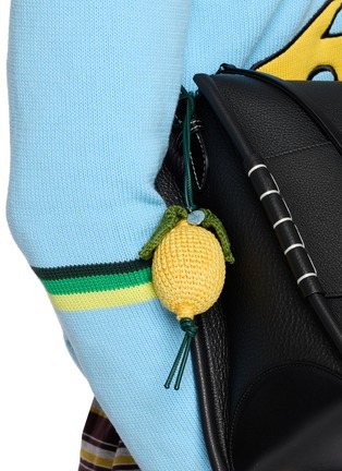 正面 -点击放大 - JW ANDERSON - Hand-Crocheted Lemon Charm