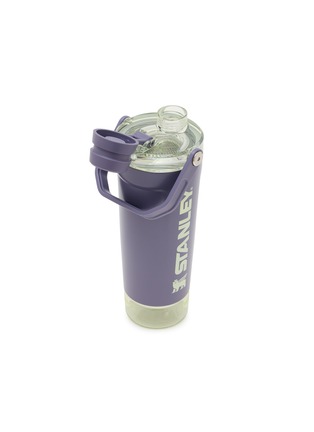 细节 –点击放大 - STANLEY - The Vitalize™ Shaker Bottle 20oz — Purple Umbra