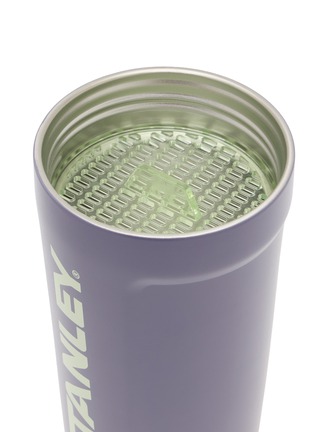  - STANLEY - The Vitalize™ Shaker Bottle 20oz — Purple Umbra