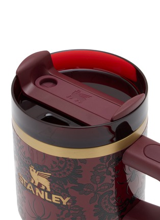细节 –点击放大 - STANLEY - Halloween The Quencher H2.0 FlowState™ Tumbler 20oz — Bordeaux Lace