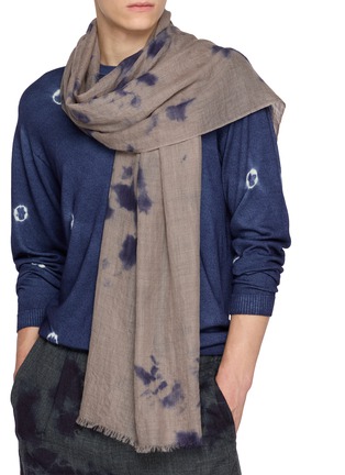 模特儿示范图 - 点击放大 - SUZUSAN - Splatter Dye Baby Wool Scarf