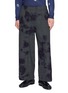 首图 - 点击放大 - SUZUSAN - Glen Check Splatter Dye Wool Pants
