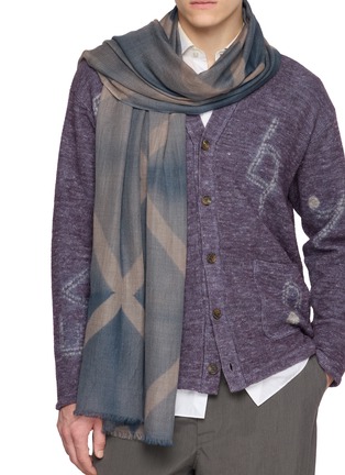 模特儿示范图 - 点击放大 - SUZUSAN - Hand Woven Baby Wool Tie Dye Scarf