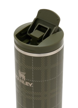 细节 –点击放大 - STANLEY - Transit Fliptop Mug 12oz — Moss Plaid