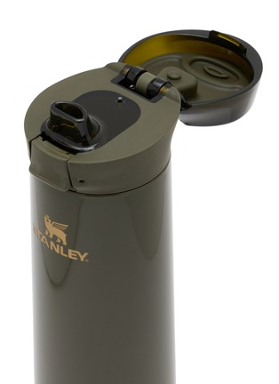 细节 –点击放大 - STANLEY - The Flowstate™ Spring Bottle 20oz — Peat Moss Gloss