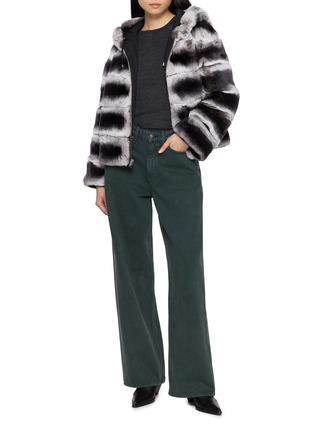 模特儿示范图 - 点击放大 - YVES SALOMON - Reversible Veste Fur Jacket