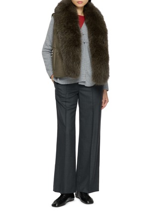 模特儿示范图 - 点击放大 - YVES SALOMON - Fox Fur Collar Puffer Vest