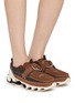 模特儿示范图 - 点击放大 - MIZUNO - X Setsumasa Kobayashi Wave Prophecy Ring Unisex Moccasin Sneakers