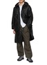 模特儿示范图 - 点击放大 - COMME DES GARÇONS HOMME - Wrap Pocket Straight Leg Cotton Twill Cargo Pants