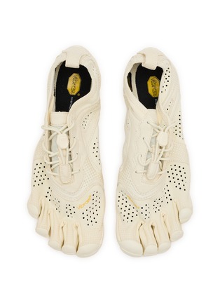 模特儿示范图 - 点击放大 - VIBRAM FIVEFINGERS - V-Run Five-Finger Shoes