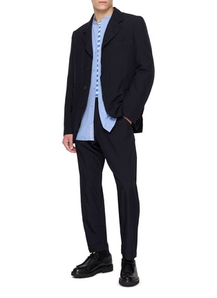 模特儿示范图 - 点击放大 - COMME DES GARÇONS HOMME DEUX - Single Breasted Contrast Button Oxford Blazer