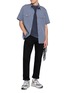 模特儿示范图 - 点击放大 - LEVI'S - Blue Tab 502 Dark Wash Jeans