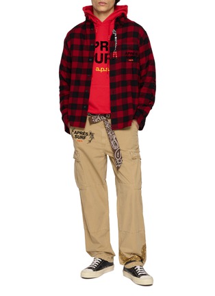 模特儿示范图 - 点击放大 - APRÈS SURF A.P.S. - Patrice Bead Embellished Printed Check Shirt
