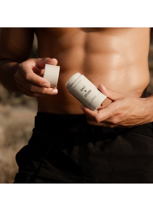  - SALT & STONE - Lily & Yuzu Deodorant 75g