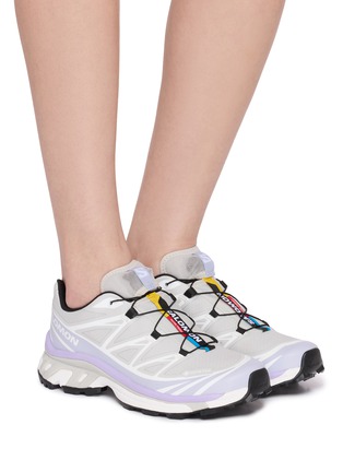 模特儿示范图 - 点击放大 - SALOMON - XT-6 GTX Lace Up Unisex Sneakers