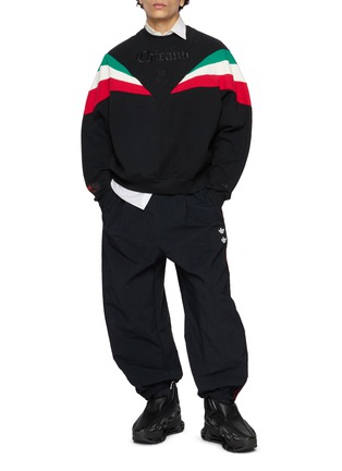 模特儿示范图 - 点击放大 - ADIDAS - X Willy Chavarria Colour Block Cotton Sweatshirt