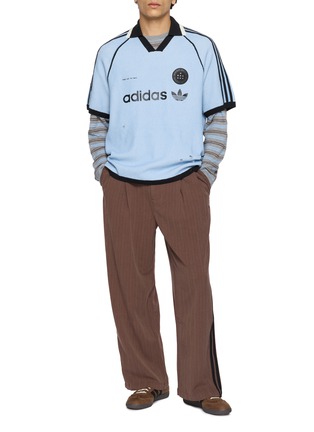 模特儿示范图 - 点击放大 - ADIDAS - x Song for the Mute 008 Pinstripe Pants