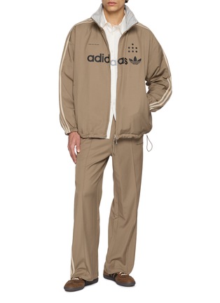 模特儿示范图 - 点击放大 - ADIDAS - x Song for the Mute 008 Track Jacket