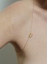 细节 - 点击放大 - CHARLOTTE CHESNAIS - Alphajoaillerie 18K Gold Diamond Necklace — Letter C