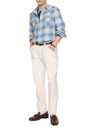模特儿示范图 - 点击放大 - FORTELA - Long Sleeve Textured Waffle Cotton Henley Top