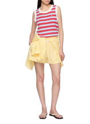模特儿示范图 - 点击放大 - CLOVE - Bouclé Striped Contrast Trim Vest