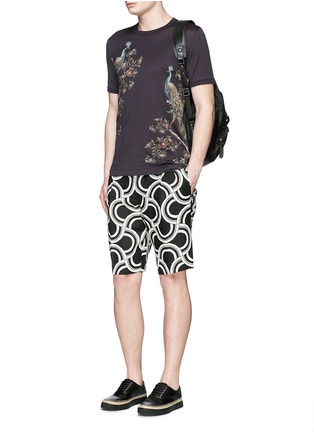 模特儿示范图 - 点击放大 - DOLCE & GABBANA - 孔雀印花纯棉T恤