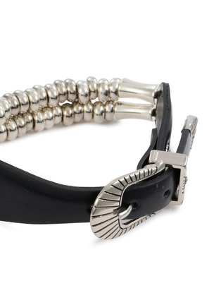细节 - 点击放大 - TOGA VIRILIS ACCESSORIES - Beaded Buckle Leather Bangle