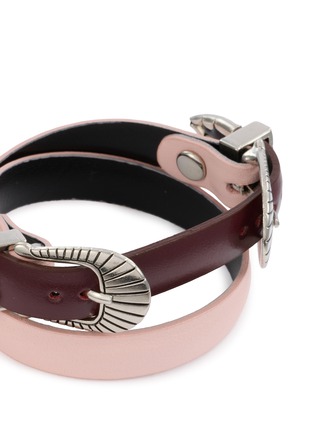 细节 - 点击放大 - TOGA VIRILIS ACCESSORIES - Double Buckle Leather Bangle