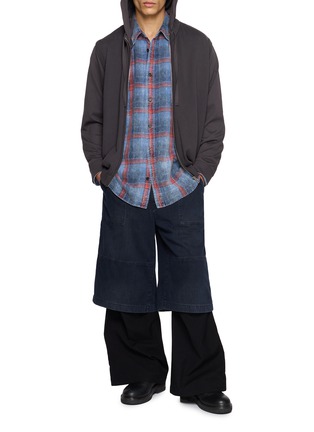 模特儿示范图 - 点击放大 - JUUN.J - Drawstring Dark Wash Shorts