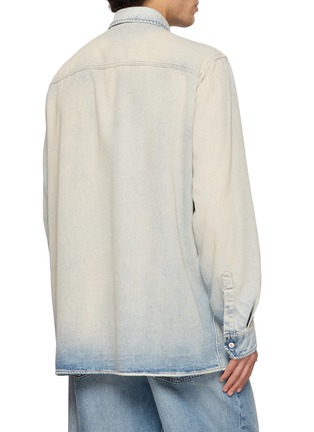 背面 - 点击放大 - MM6 MAISON MARGIELA - Long Sleeve Light Wash Torn Pocket Denim Shirt