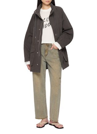 模特儿示范图 - 点击放大 - MO&CO. - Printed Long Sleeve T-Shirt