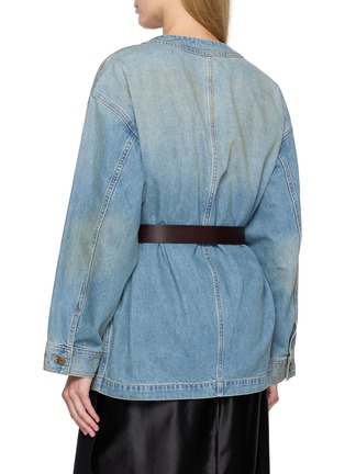 背面 - 点击放大 - MO&CO. - V-Neck Cotton Denim Jacket