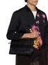 模特儿示范图 - 点击放大 - COMME DES GARÇONS HOMME - X BRIEFING Check Pattern Nylon Twill Reversible Sacoche Bag