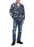 模特儿示范图 - 点击放大 - FDMTL - Distressed Patchwork Slim Fit Denim Jeans