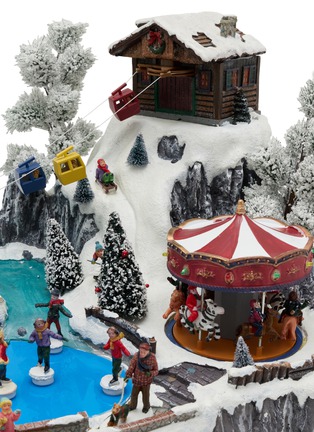  - MUSICBOXWORLD - Ice Skating Rink Cable Car Animated Music Box