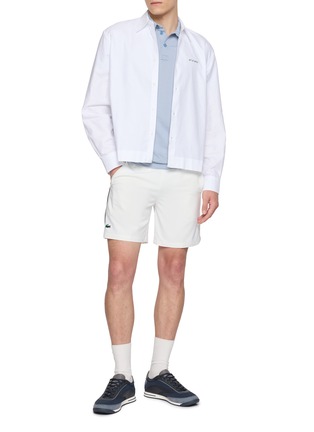 模特儿示范图 - 点击放大 - LACOSTE - Contrast Piping Elasticated Shorts