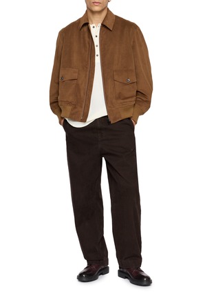 模特儿示范图 - 点击放大 - TECLOR - Vegan Suede A-2 Flight Jacket