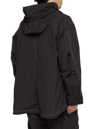 背面 - 点击放大 - AND WANDER - Fishtail Hooded Octa Coat