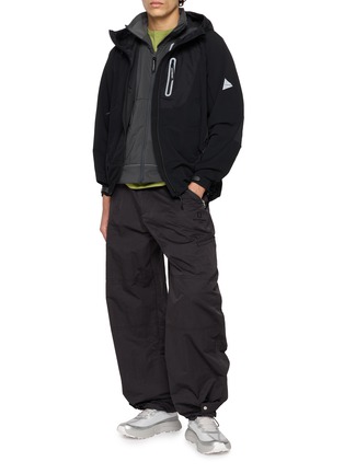 模特儿示范图 - 点击放大 - AND WANDER - Stand Collar Airflow Light Vest