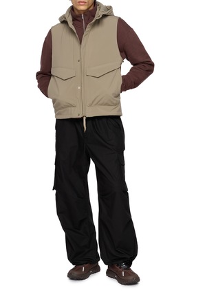 模特儿示范图 - 点击放大 - C.P. COMPANY - Goggle Vest