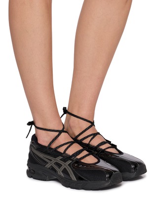 模特儿示范图 - 点击放大 - ASICS - GEL-DS TRAINER SP Unisex Sneakers