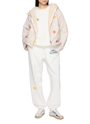 模特儿示范图 - 点击放大 - HALFWAY NATIVE - Sandy Coast Striped Appliqué Faux Fur Padded Jacket
