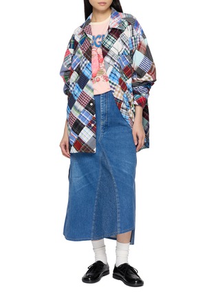 模特儿示范图 - 点击放大 - QUIITO - Reworked Medium Wash Denim Skirt