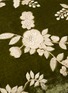 细节 –点击放大 - ANKE DRECHSEL - Liza 刺绣丝绒抱枕 — 茵草绿