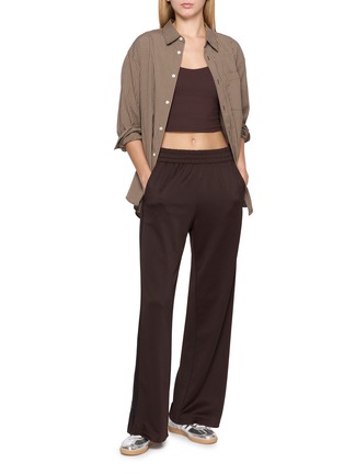 模特儿示范图 - 点击放大 - BEYOND YOGA - That Tracks Side Stripe Wide Leg Pants