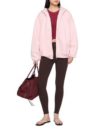 模特儿示范图 - 点击放大 - FP MOVEMENT - Tempo Ruched Long Sleeve Top